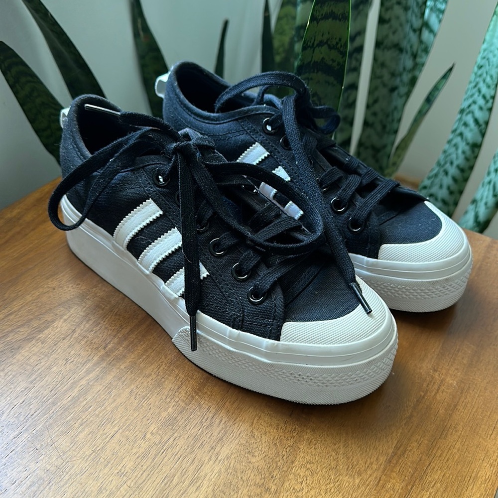 Nizza adidas platform sneakers
